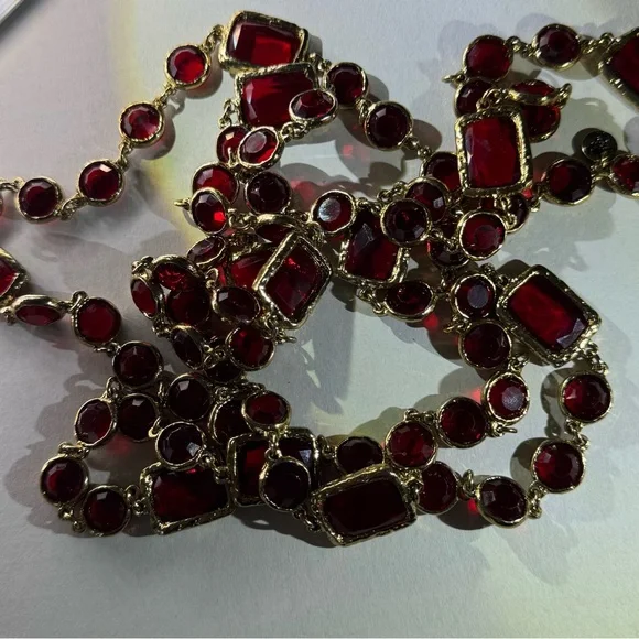 CHANEL vintage 1981 Chicklet necklace RED - Picture 8 of 13